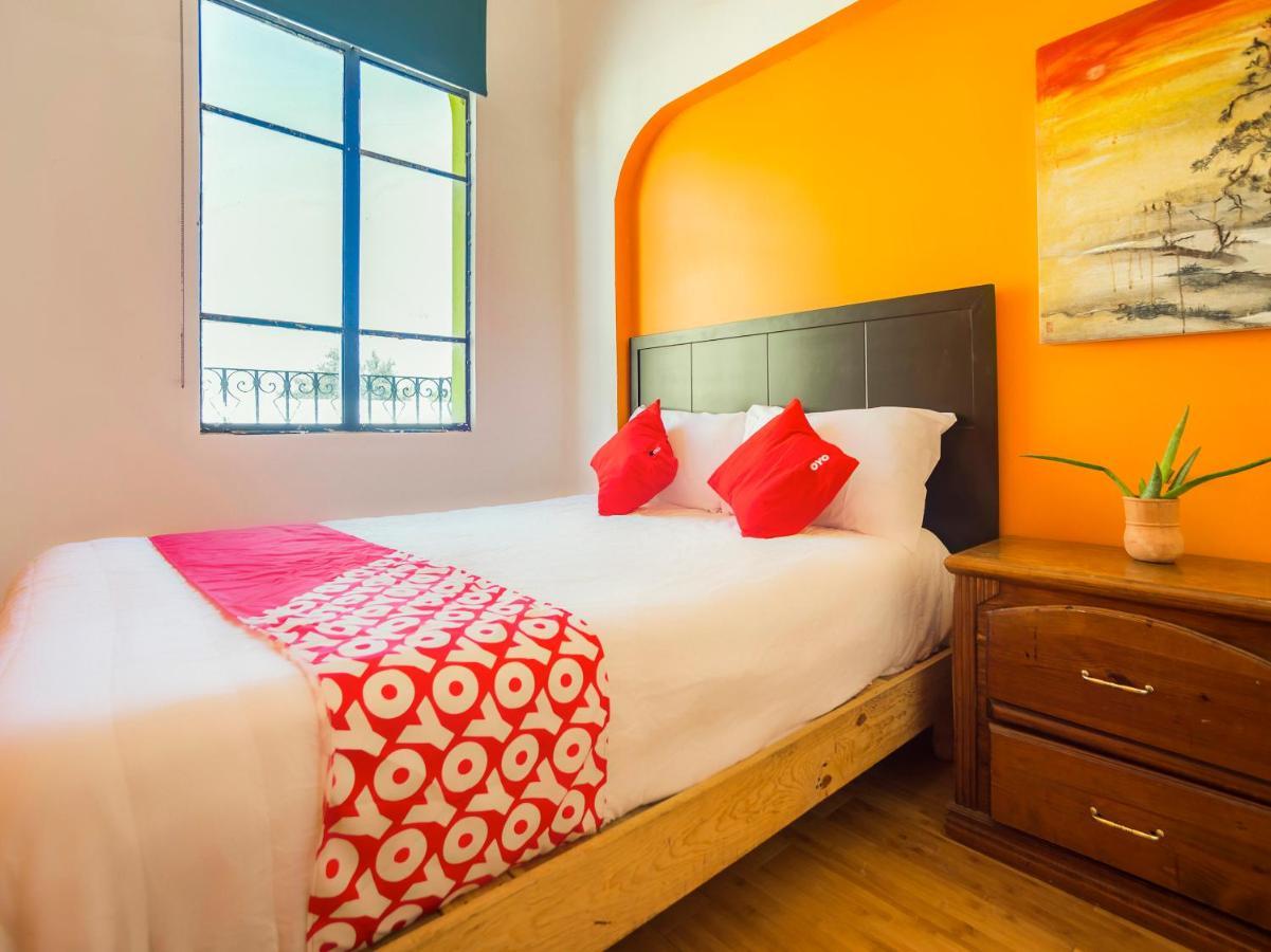 Oyo Hotel Hare Krishna Monterrey Exterior foto