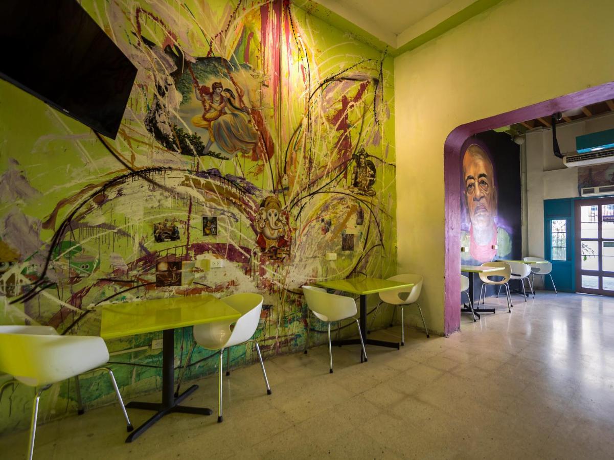 Oyo Hotel Hare Krishna Monterrey Exterior foto